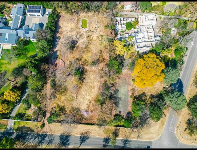 LAND FOR SALE IN BRYANSTON